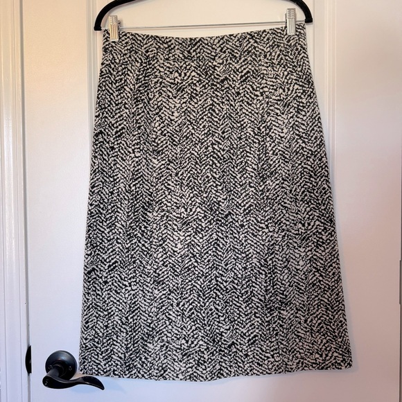 Lands' End Black and White Pencil Knit Skirt Size 10 - Picture 1 of 6